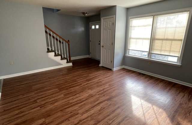 1007 Caroline Street - 1