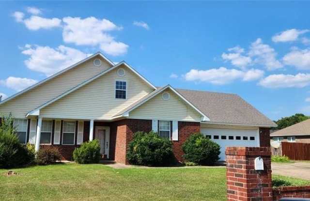 Photo of 104 Cheyenne  LN