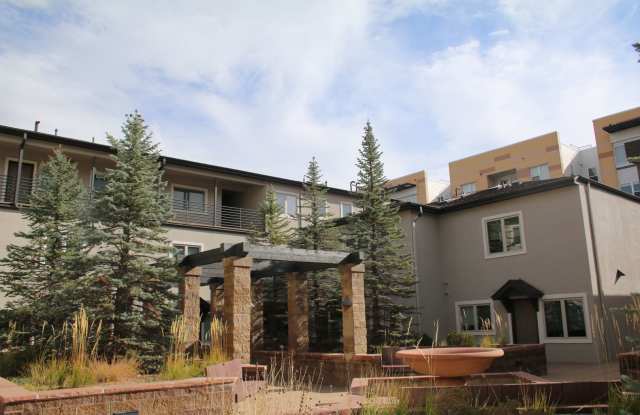 Available for 2026-2027 Fall Pre-Leasing! 4 Bedroom Condo Next to CU Campus