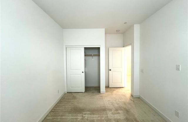 1645 West Lincoln Avenue