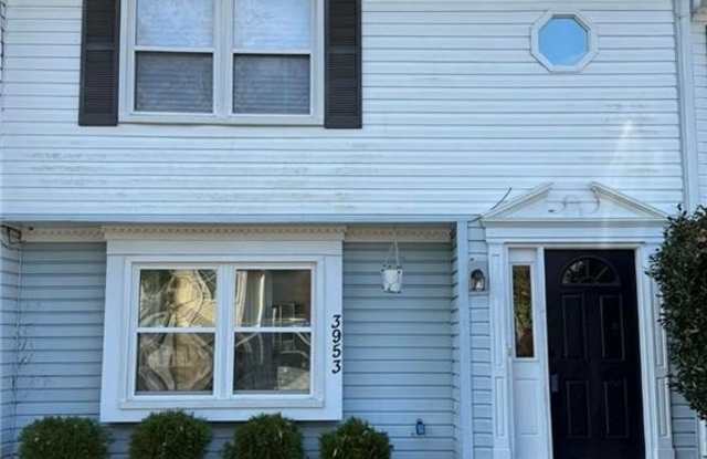 Photo of 3953 Kiwanis Loop