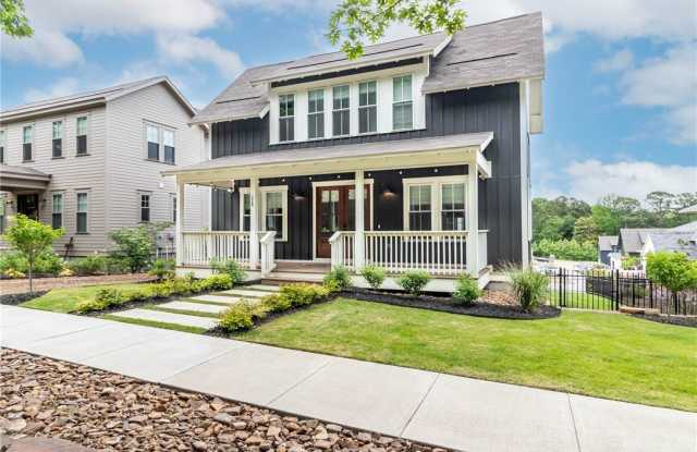 328 N Cross Avenue