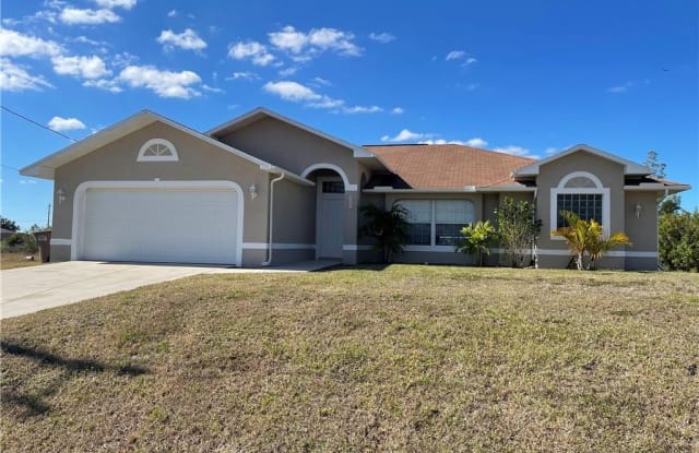 1712 NW 6th PL - 1712 Northwest 6th Place, Cape Coral, FL 33993