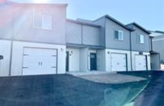 3320 Blackbird Way - 3