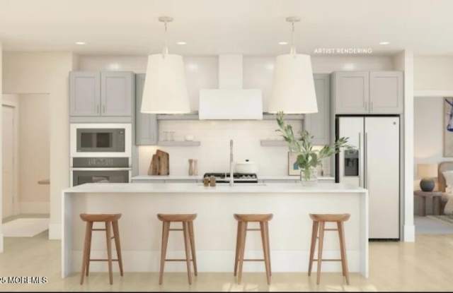 215 2nd Avenue unit: 201