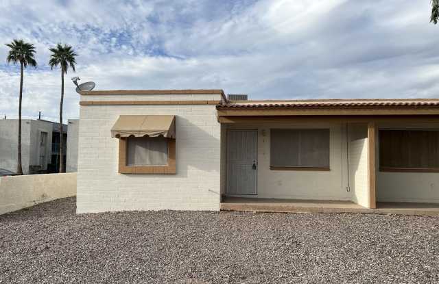 522 E 9th Avenue - 522 East 9th Avenue, Apache Junction, AZ 85119