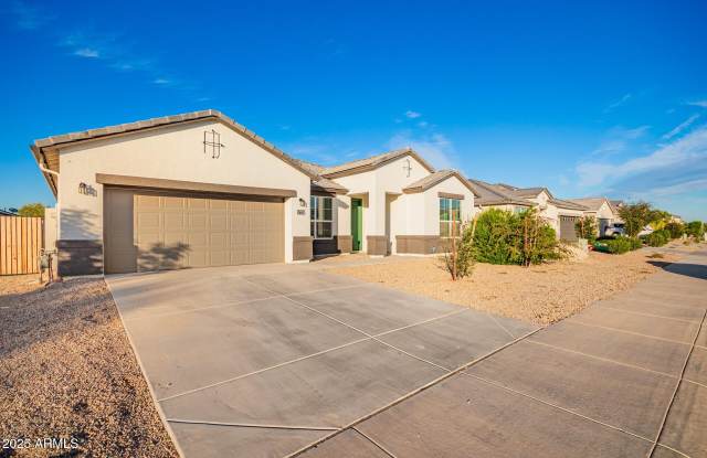 37728 W SAN CAPISTRANO Avenue