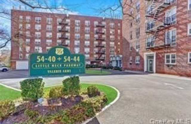 Photo of 54-44 Little Neck Parkway unit: 5L