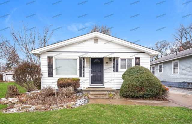 Photo of 37 West Ralston Avenue