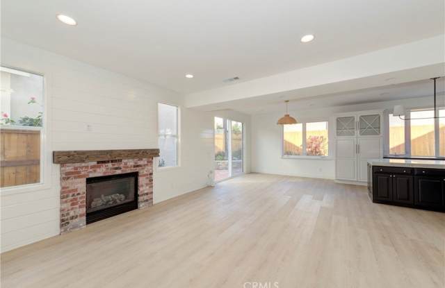 32812 Parkplace Lane