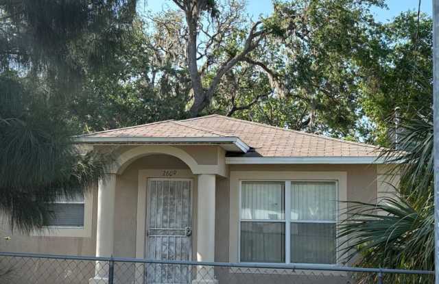 Charming 3BR House in Tampa