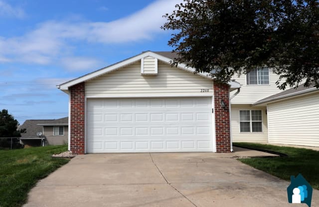 2260 W Todd Lane - 2260 West Todd Lane, Lincoln, NE 68528