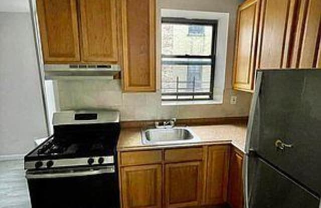 335 East 34th Street - 335 East 34th Street, Brooklyn, NY 11203