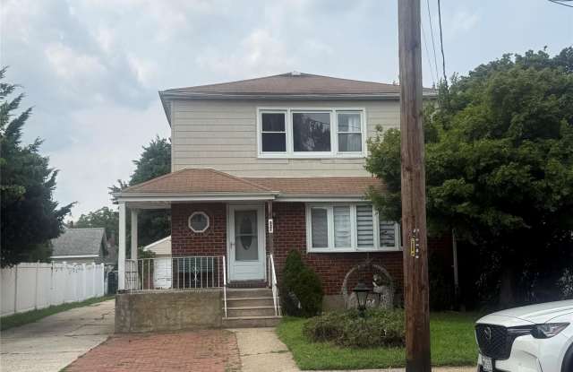 327 Broadway