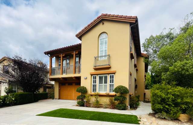 Photo of Lush and Lavish 4-Bedroom 4-Bathroom Neatly Tucked Away In The Colony At Calabasas