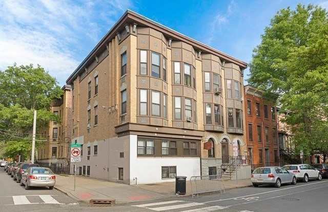 168 COLES ST