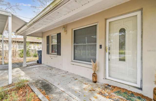 10903 N NEWPORT AVENUE