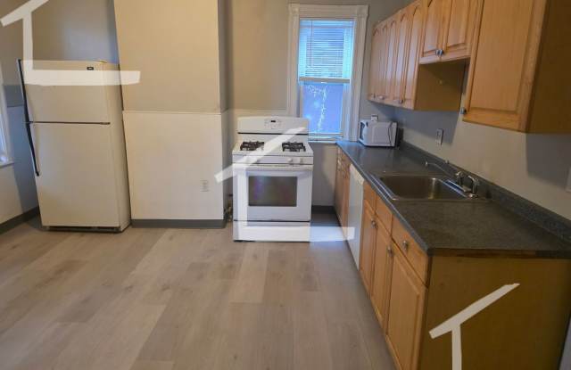 nice 4 bed in oak square