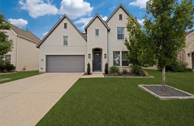 2720 Bluegill Lane