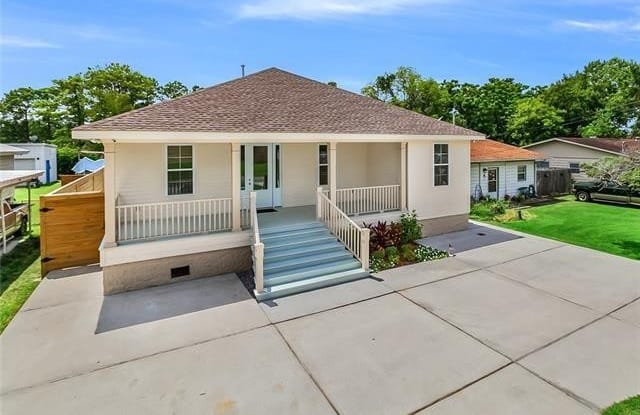 2116 HICKORY Avenue - 2116 Hickory Avenue, Harahan, LA 70123