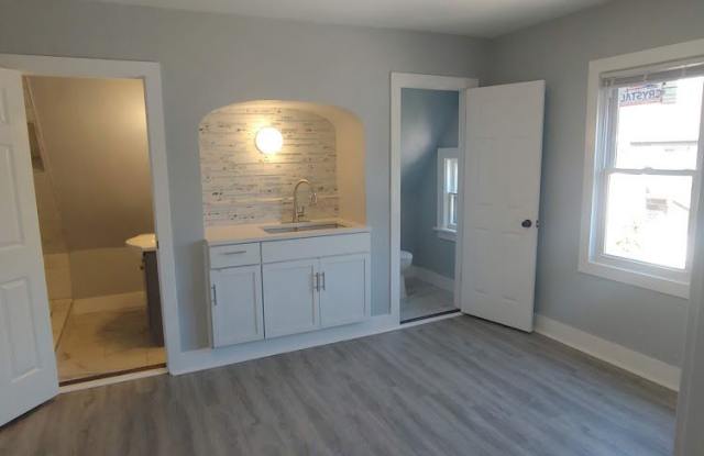 812 East Burleigh Street