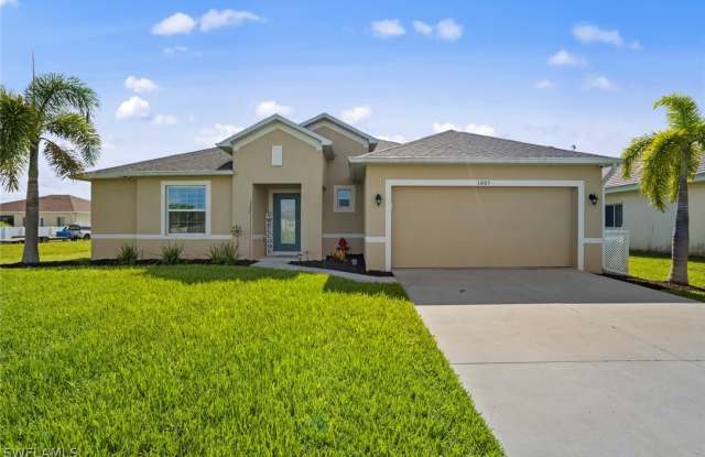 1005 NW 33rd Place - 1005 Northwest 33rd Place, Cape Coral, FL 33993