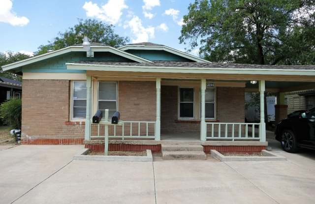 2316 15th Street - 2316 15th Street, Lubbock, TX 79401