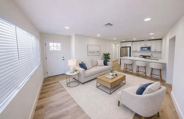 Newly Renovated 5 bedroom house!