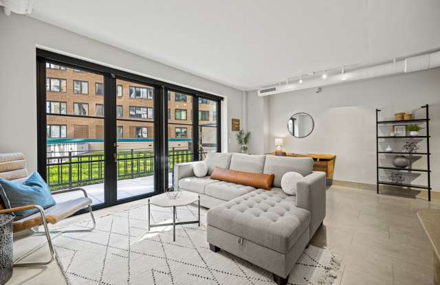 Logan Circle Condo | 1 Bed | 1 Bath | 885 Sf | Large Private Patio | 1 Garage Parking Space