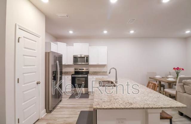 7174 Village Ln