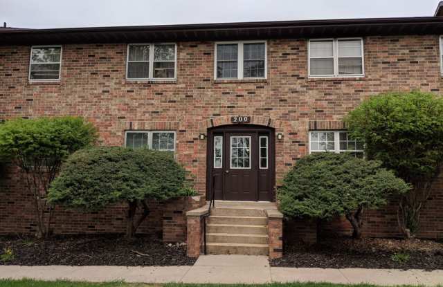Photo of 2 bedroom condo in Coralville
