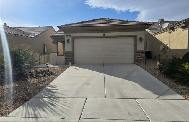 Photo of 7749 Homing Pigeon Street