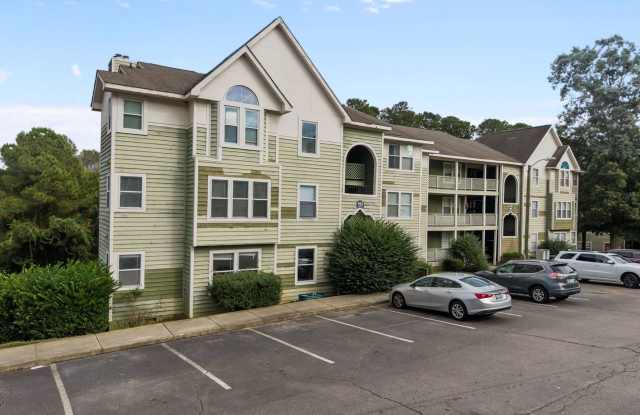 962-6 Stewarts Creek Drive~ Stewarts Creek II