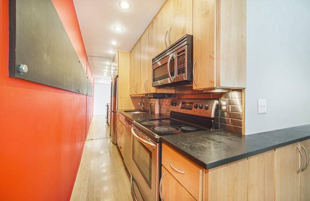 1531 Packard Street unit: #6