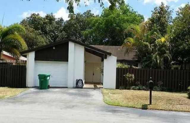 13449 SW 108 ST CR S - 13449 Southwest 108th Street, The Crossings, FL 33186