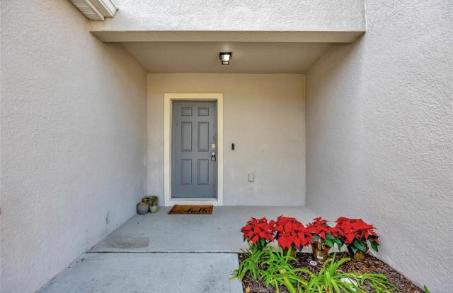 272 ARBOR LAKES DRIVE