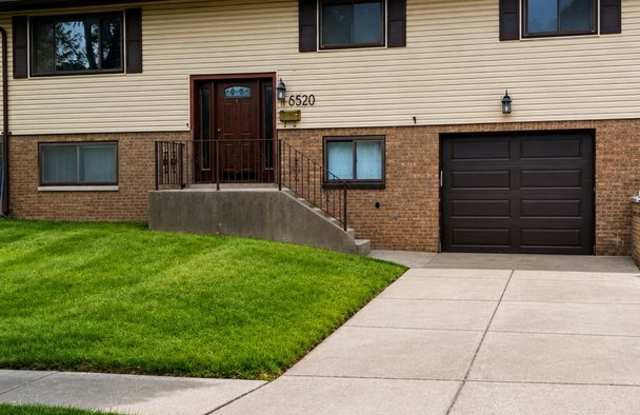 Miller Luxury Living! Plenty of space to enjoy & entertain! June Move in Special!