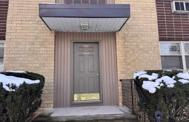 796-800 Brookridge Drive unit: 30