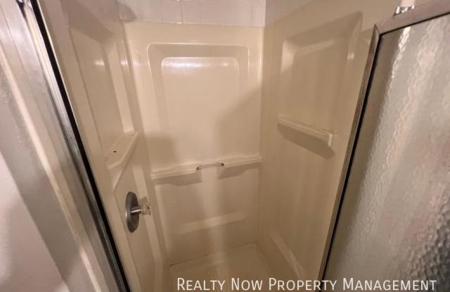 1643 Hillcrest Rd Unit 3