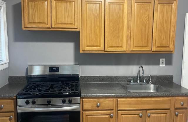 502 E BRINTON STREET