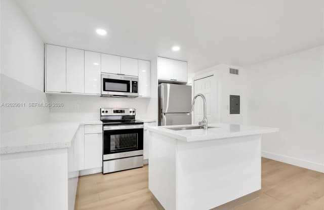 1632 NW 16th Ter