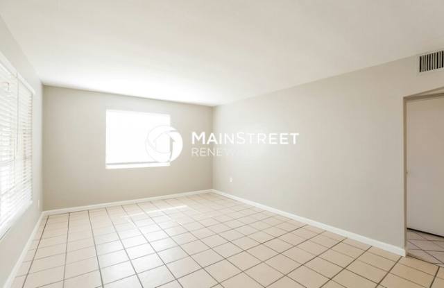 1836 East Amelia Avenue