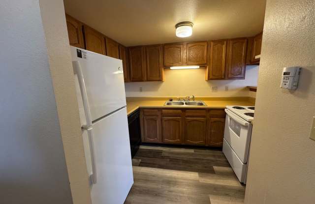 761 W. 24th Street - Meyer