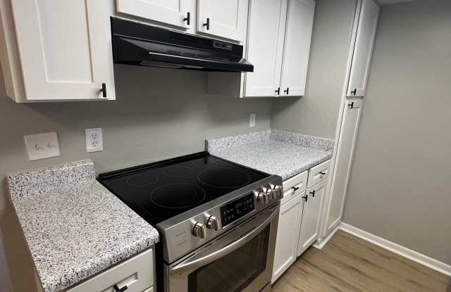 Photo of 1005 Sunset Drive