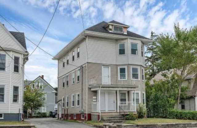 Photo of 1320 Elmwood Ave