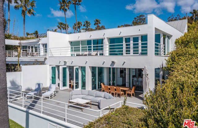 27420 Pacific Coast Hwy