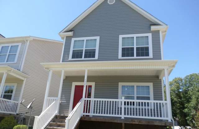 3 Bedroom, 2.5 House