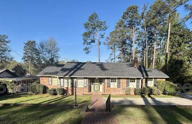 807 Barrett Lane