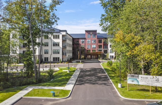 Woodland Green in Bloomfield: 2 & 3 Bedroom Townhome Rentals in