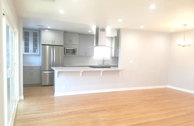 Cozy Remodeled 3 Bedroom Home In Culver City!